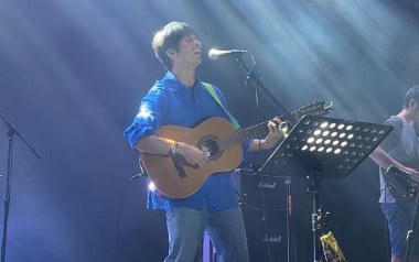 大海啊故乡吉他谱_钟立风_D调指法弹唱谱