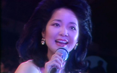 路边的野花不要采吉他谱_邓丽君_C调原版