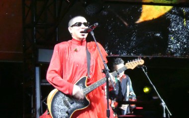 月牙五更狂想曲吉他谱_二手玫瑰_F调扫弦版