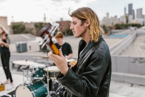 女驸马吉他谱 E调六线谱