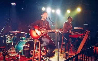 唱歌的孩子吉他谱_谣乐队_C调指法弹唱谱