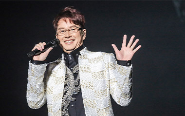 一首歌一个故事吉他谱_谭咏麟_C调原版弹唱谱