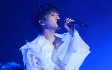 化身孤岛的鲸吉他谱_周深_G调指法弹唱谱