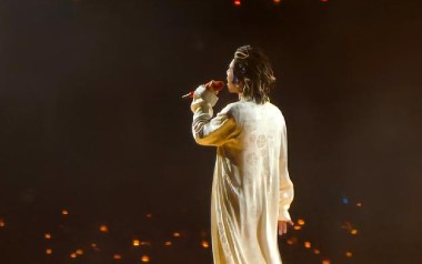 烟火里的尘埃吉他谱_华晨宇_C调原版弹唱谱