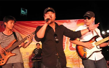 孤独吉他谱_宾阳乐队_C调指法原版弹唱谱