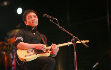 灿烂吉他谱_许巍_G调指法扫弦版弹唱谱