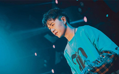 可不可以吉他谱_张紫豪_C调指法原版弹唱谱