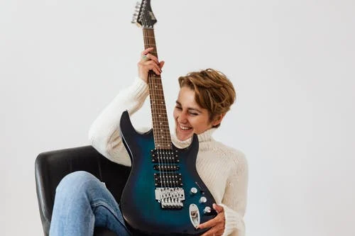 桥边姑娘吉他谱 C调版