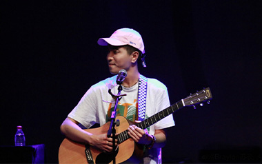 天蝎吉他谱_沈以诚_C调指法原版弹唱谱