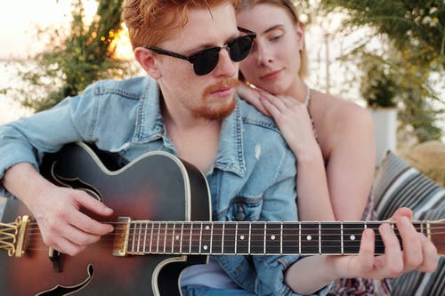 荧火吉他谱 C调六线谱