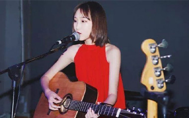 绿色吉他谱_陈雪凝_C调指法简单扫弦版